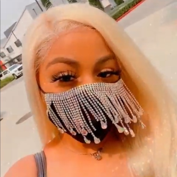 Diamond face mask - Picture 2 of 2